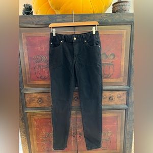 Tahari Black Kelly Classic Skinny Jean size 8/29.